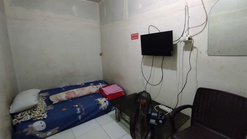 Standard Room | Desk, WiFi (free)