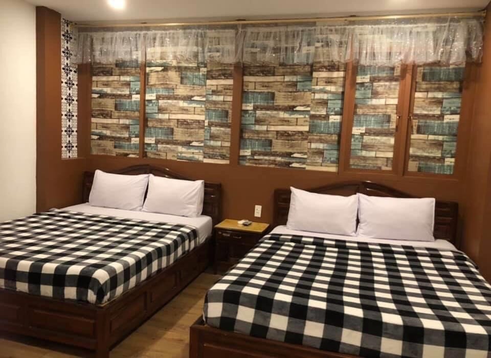 Superior Family | Desk, free WiFi, bed sheets