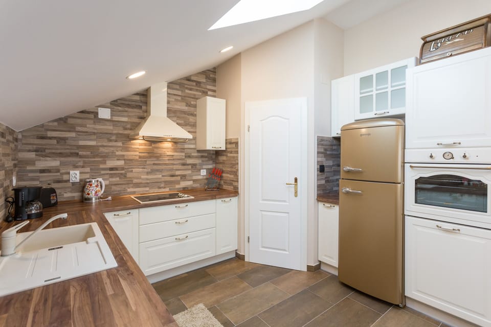Apartment (Three Bedroom Apartment with Terrace) | Private kitchen | Fridge