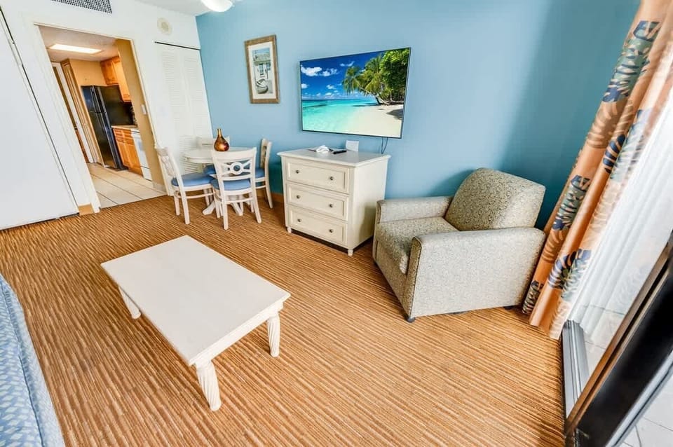 Large Living Area with Views of the Ocean, Beautifully Decorated