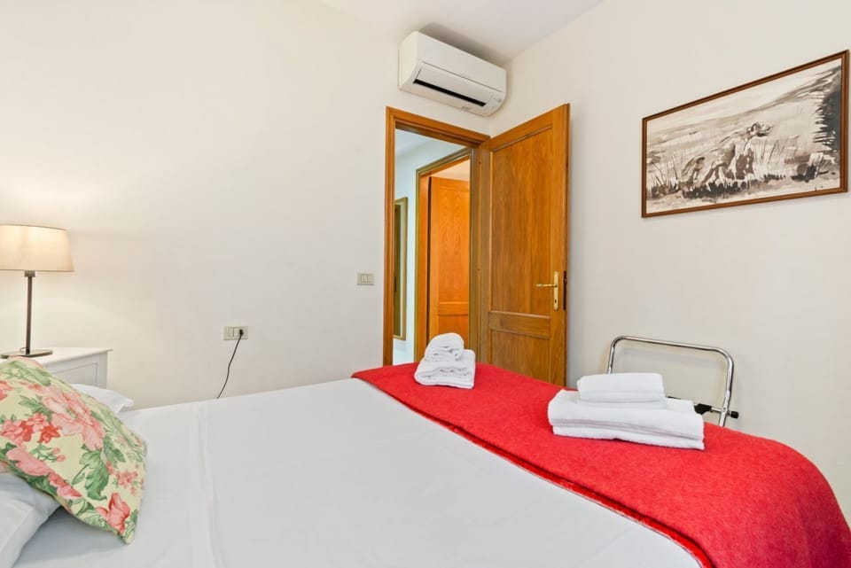 Apartment, 2 Bedrooms | 2 bedrooms, WiFi (free), bed sheets