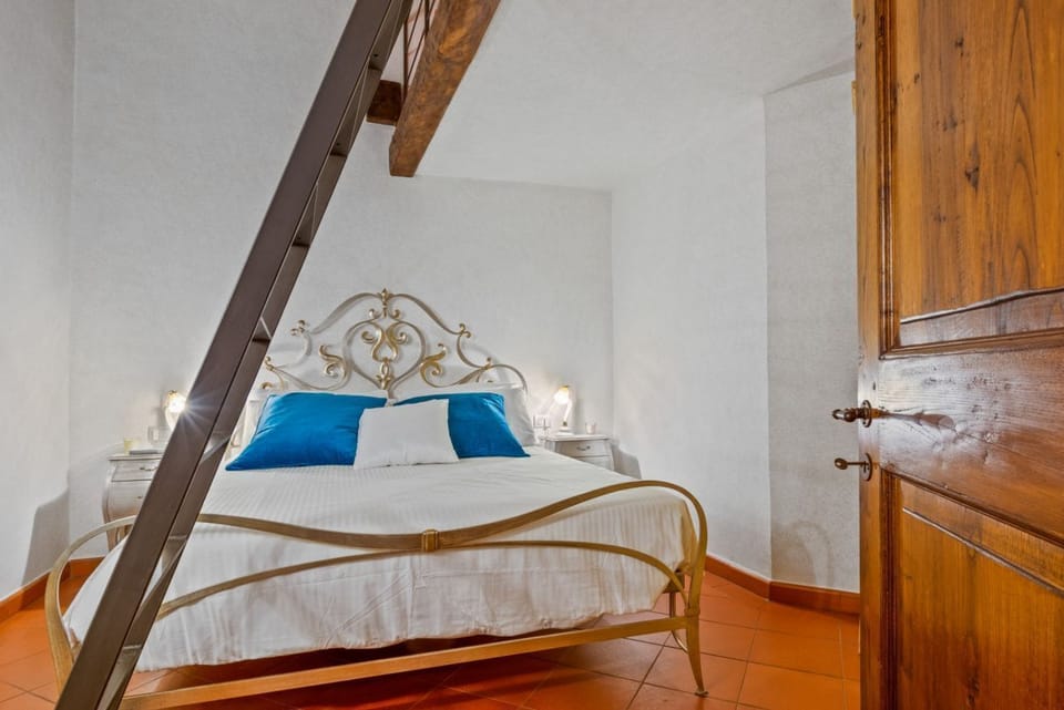 Apartment, 1 Bedroom | 1 bedroom, WiFi (free)