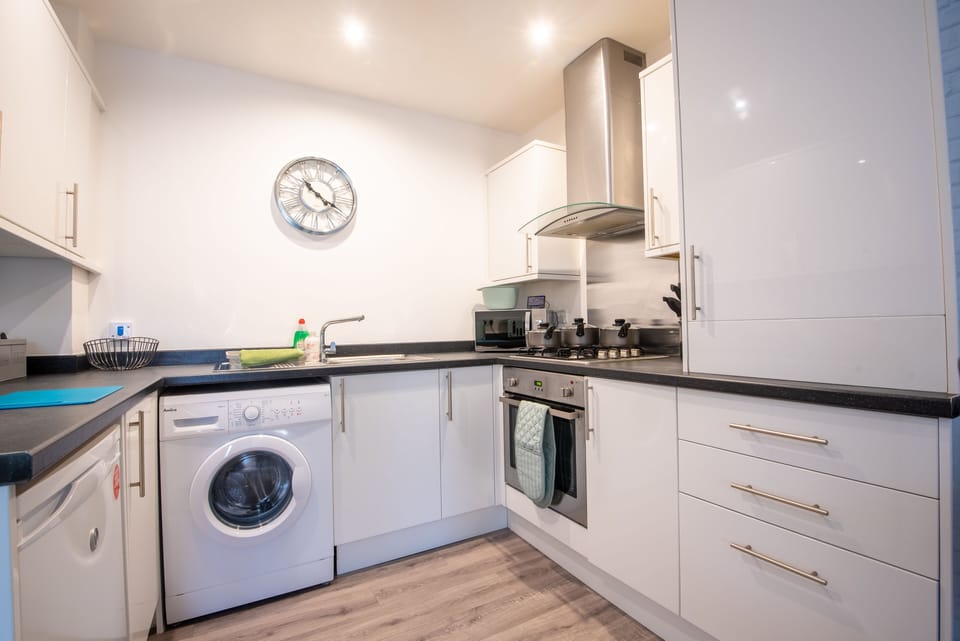 Apartment, Private Bathroom, Courtyard View (No4 NC) | Shared kitchen