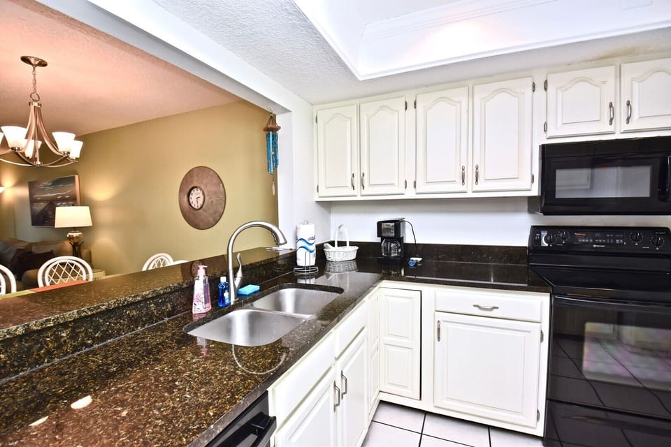 Fully Equipped Kitchen for Cooking