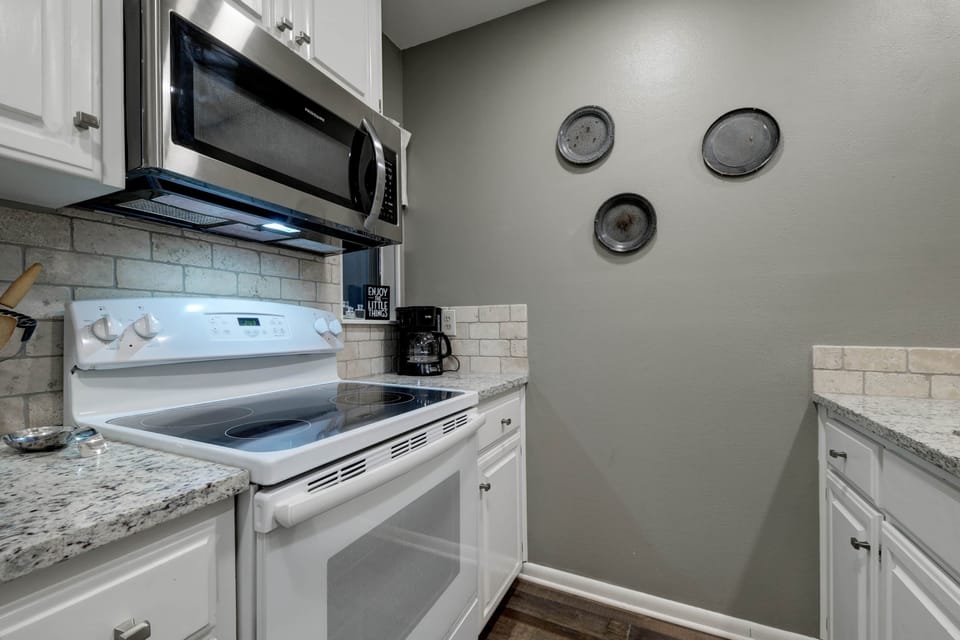 Kitchen (2)