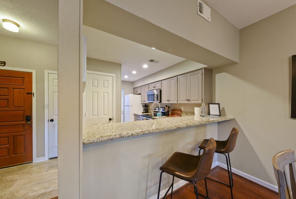 Kitchen Bar Area