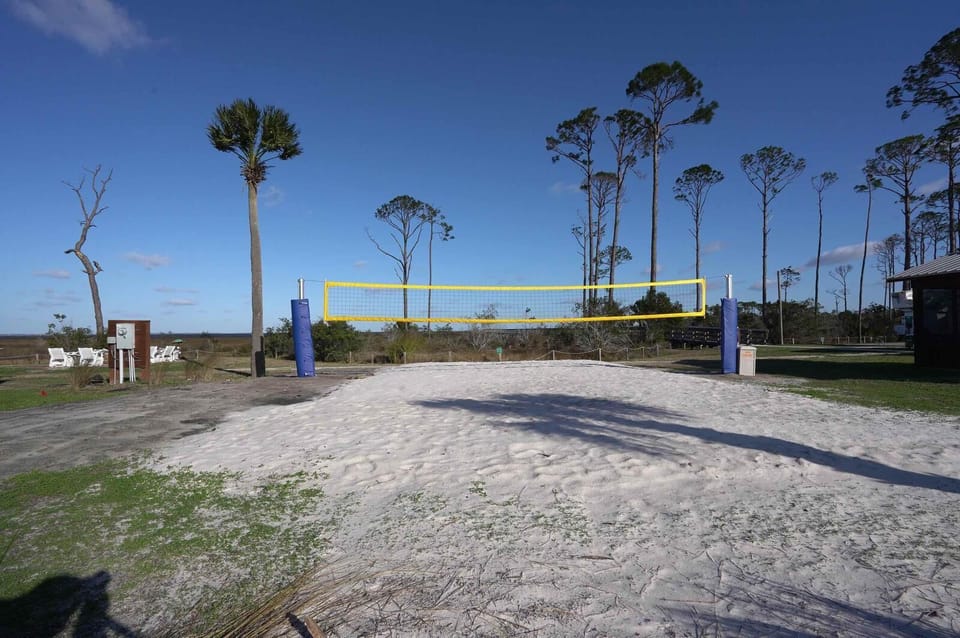 Salinas Park nearby