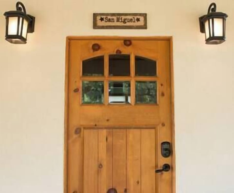 San Miguel Suite entry