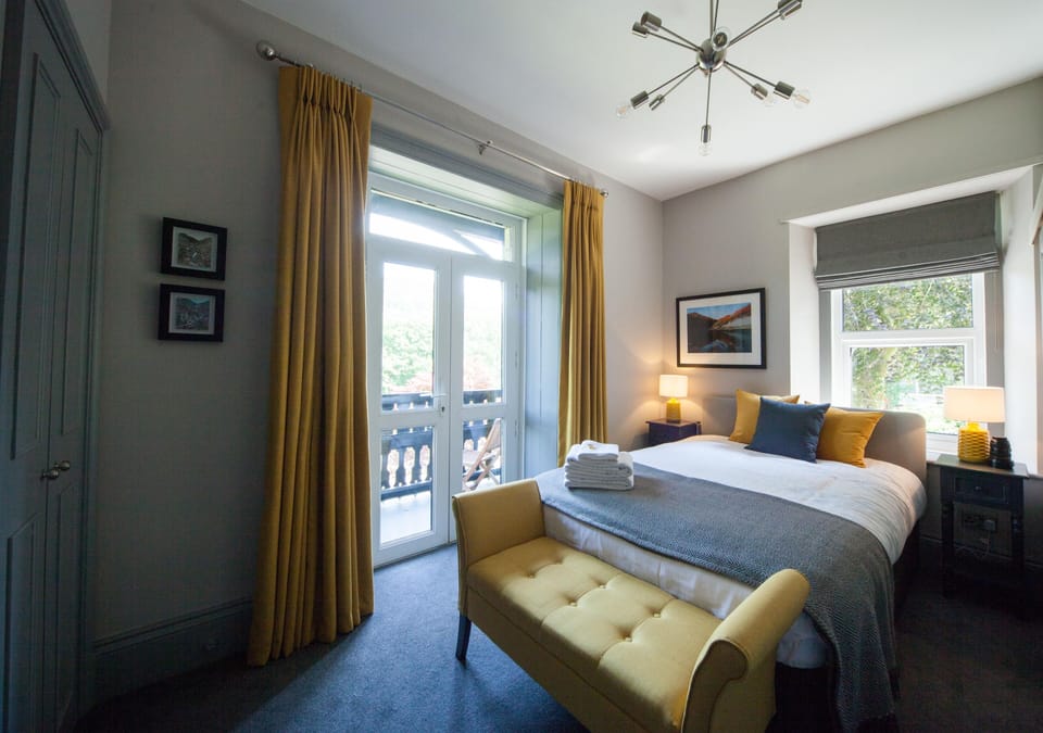 Classic Double Room | Blackout drapes, free WiFi, bed sheets