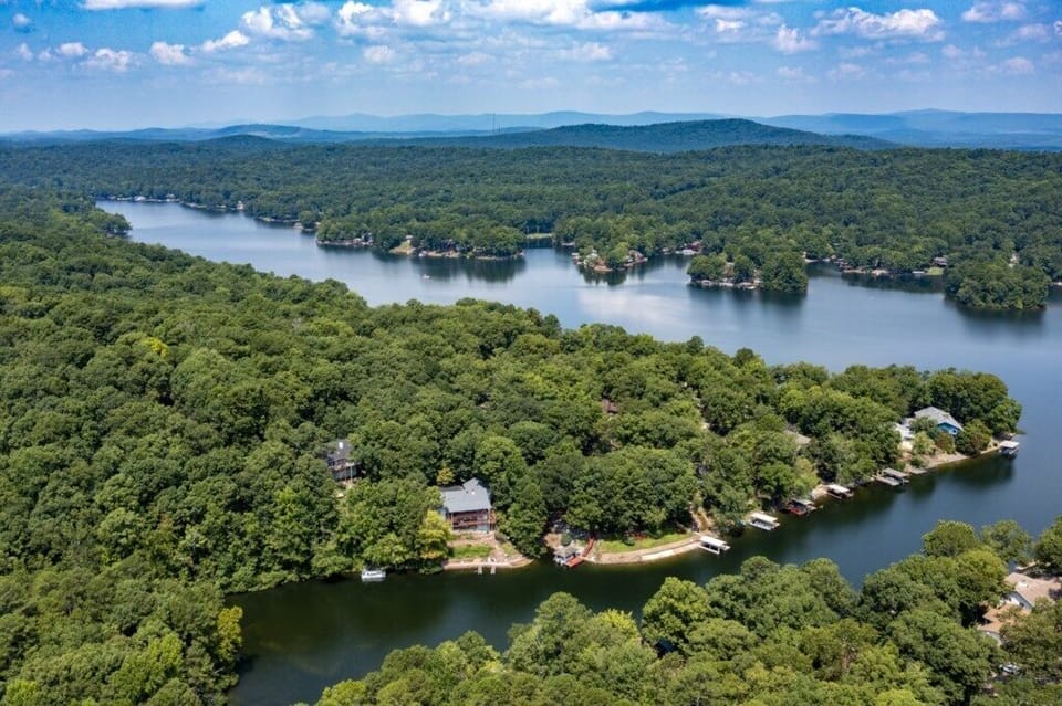 LakeDeSoto,HotSpringsVillageandtheOuachitaMountains