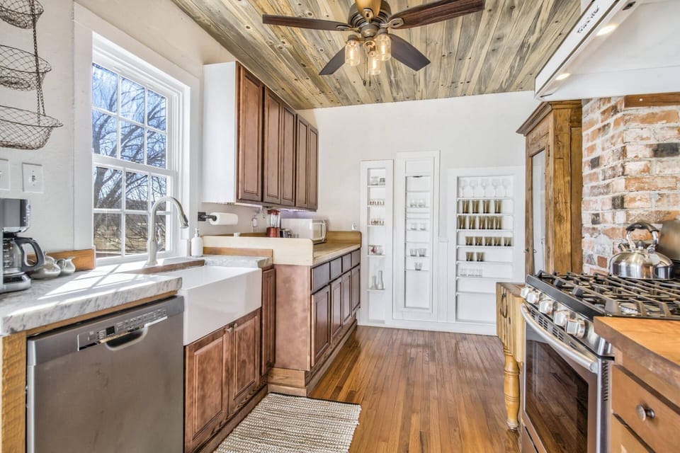 Modern Kitchen