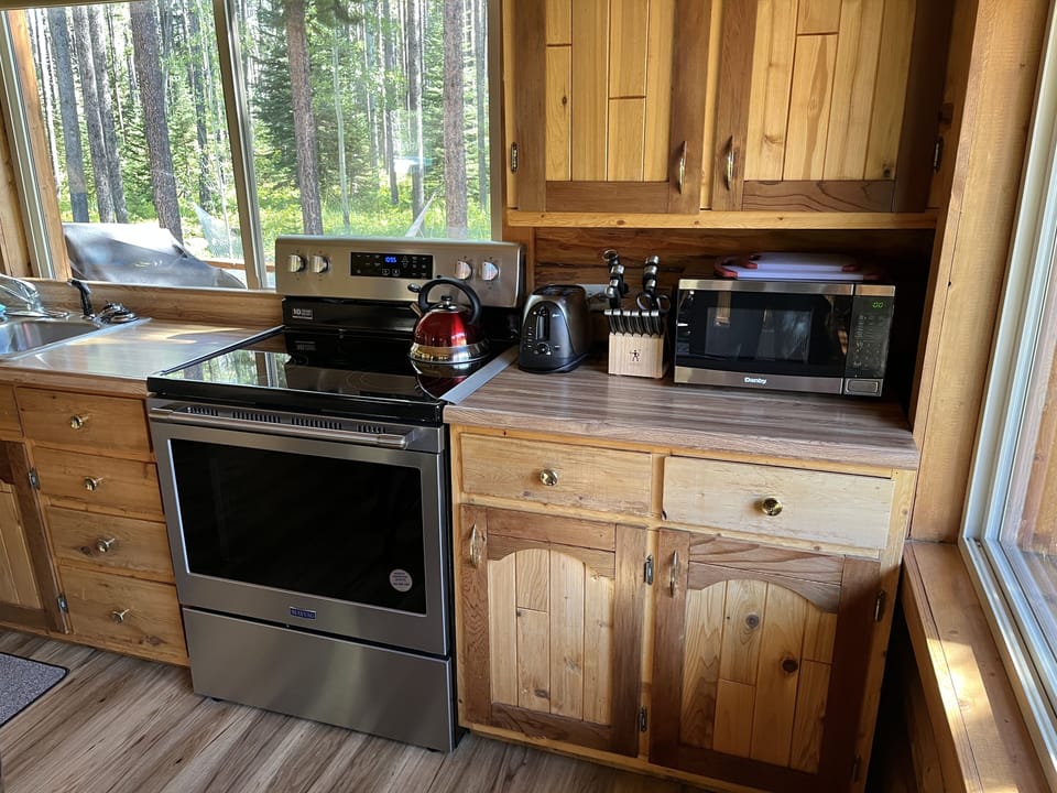 New range and microwave (2022). 