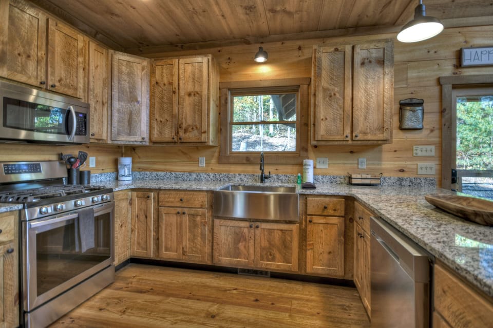Cedar Ridge- Kitchen area