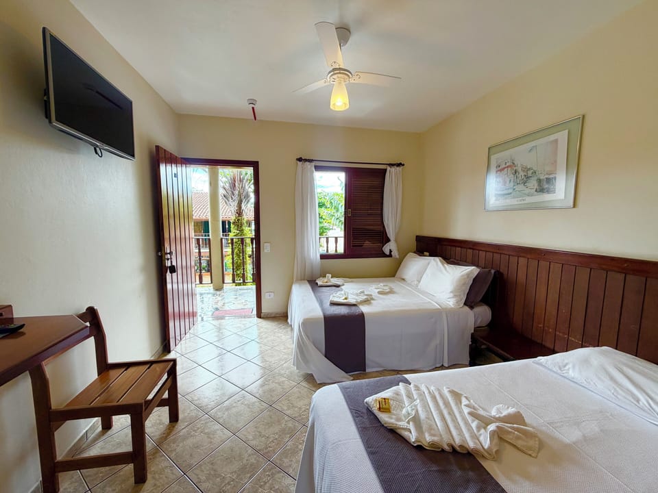 Comfort Triple Room | Premium bedding, memory foam beds, free WiFi, bed sheets