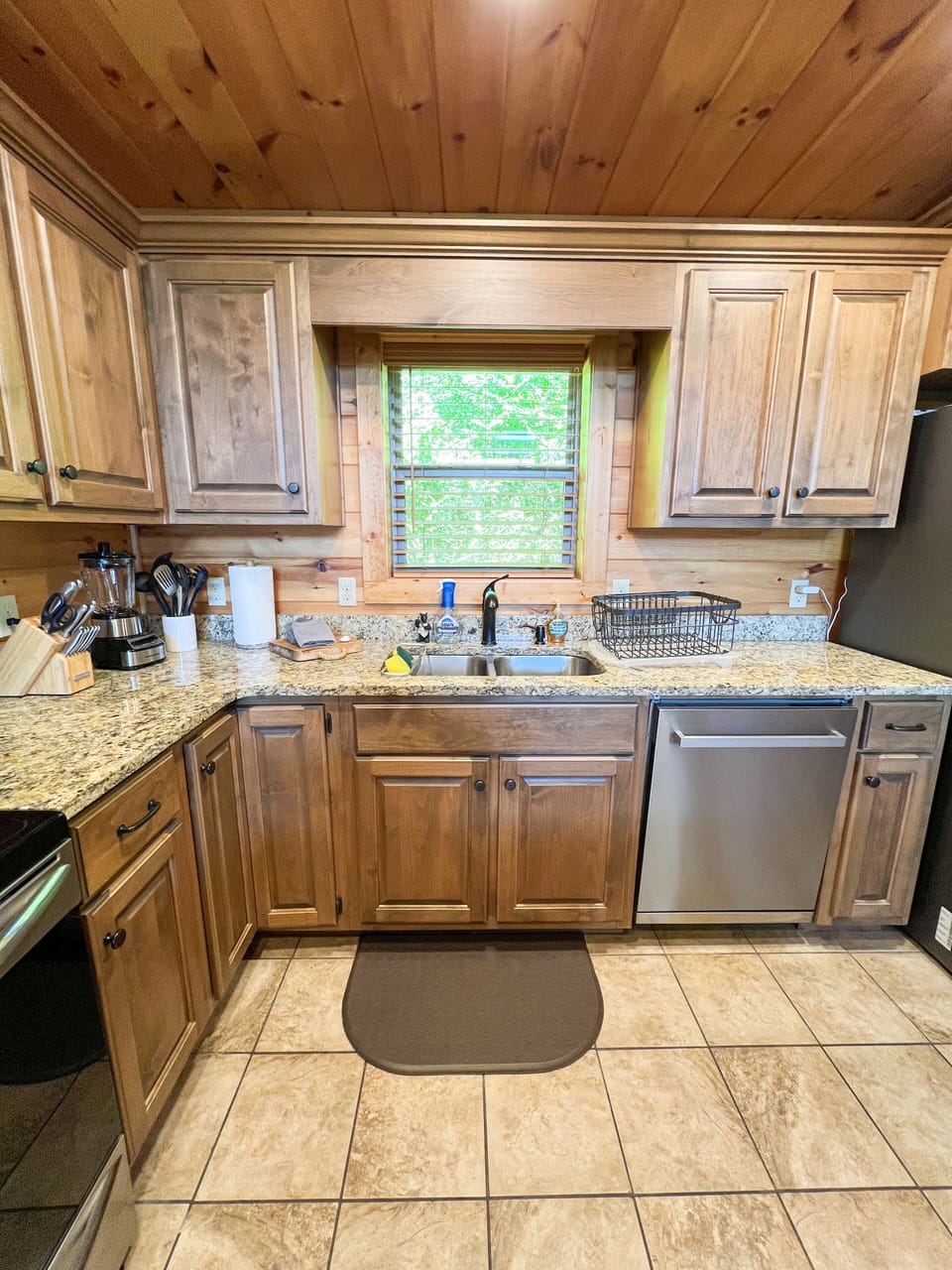 Kitchen Sink Area