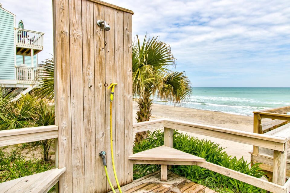 Outdoor Shower on Beach Access