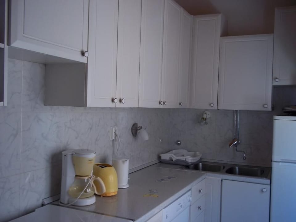 Apartment (Two Bedroom Apartment with Sea View) | Private kitchen | Fridge