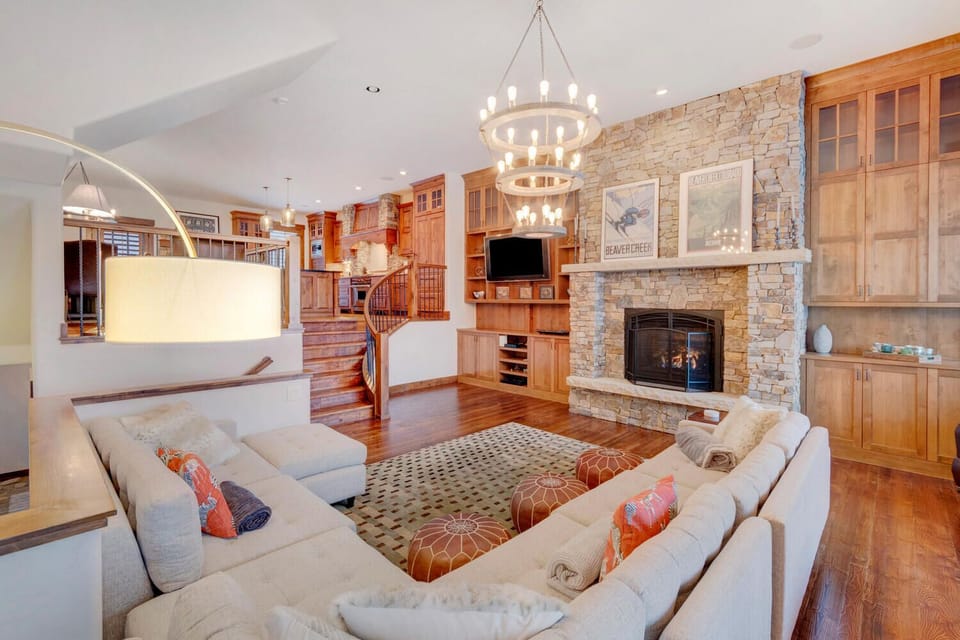 Large main seating area with open floor plan