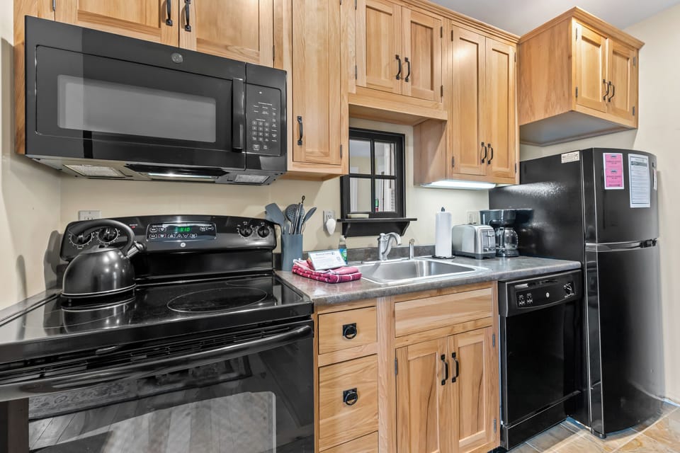 Fully equipped kitchen