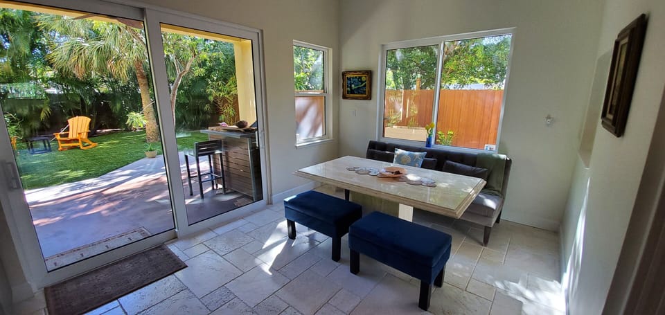 dinning room with tropical views