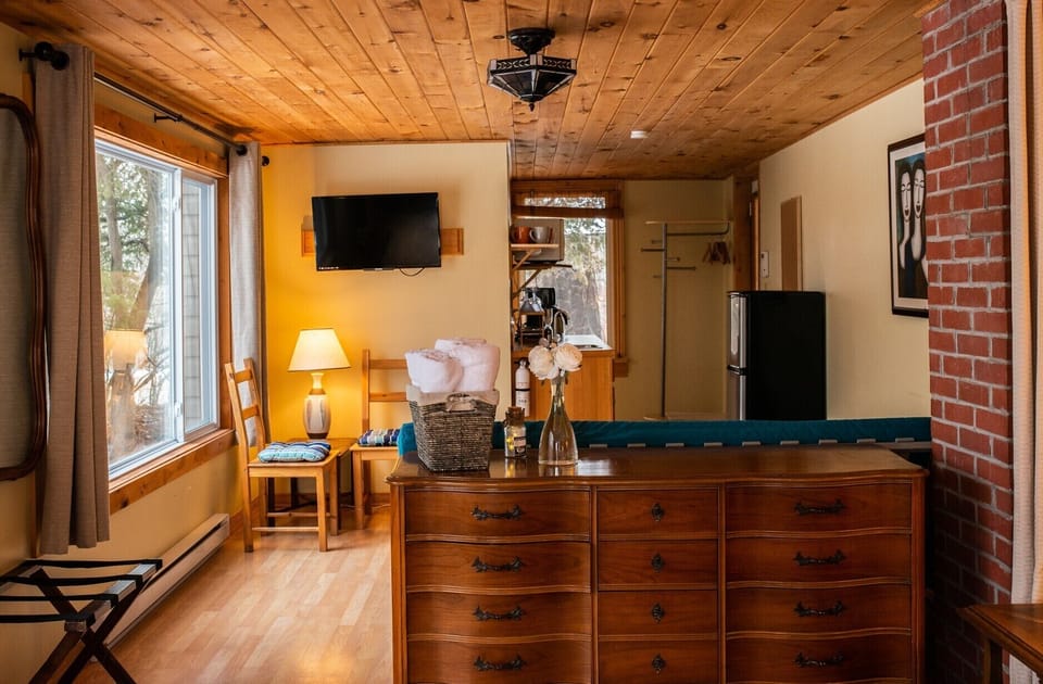 Suite Sitting Room 