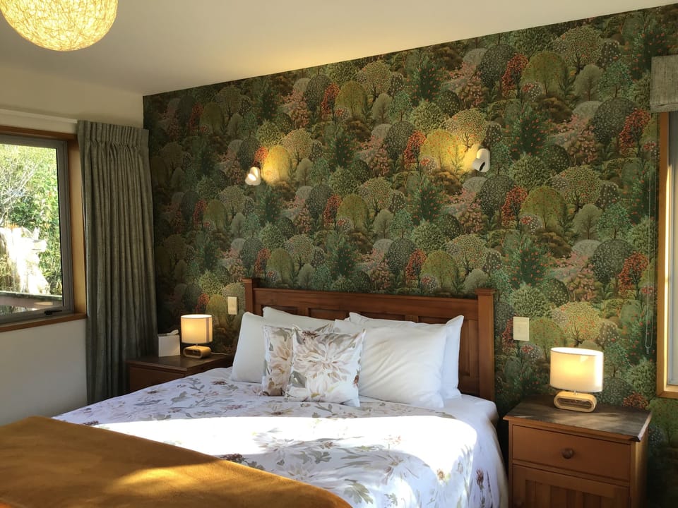 Mahinapua King Room | Egyptian cotton sheets, premium bedding, pillowtop beds, in-room safe