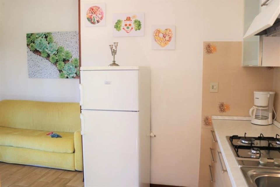 Apartment, 2 Bedrooms, Patio, Garden View | Living room