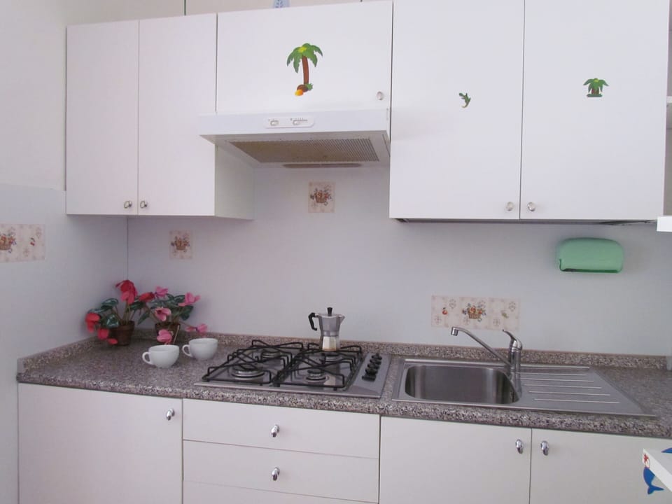 Apartment, 1 Bedroom, Balcony, City View | Interior