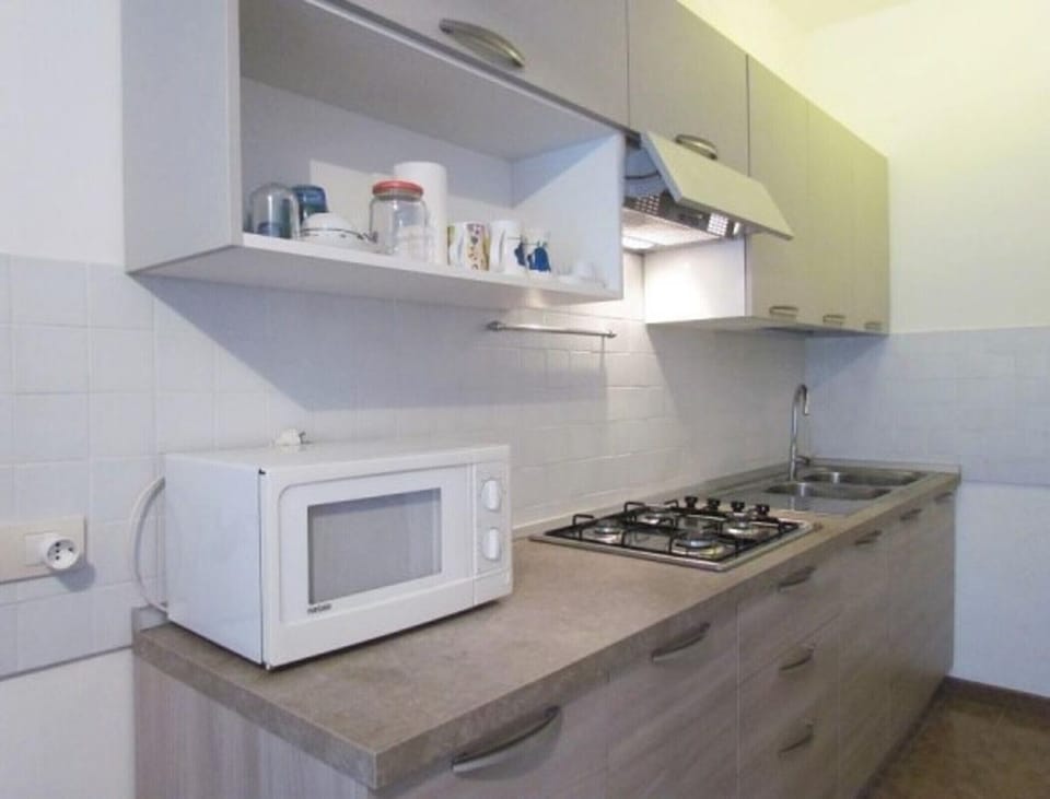 Apartment, 2 Bedrooms, Balcony, City View | Interior