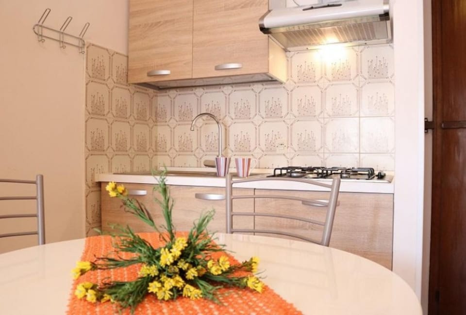 Apartment, 1 Bedroom, Balcony, City View | Interior