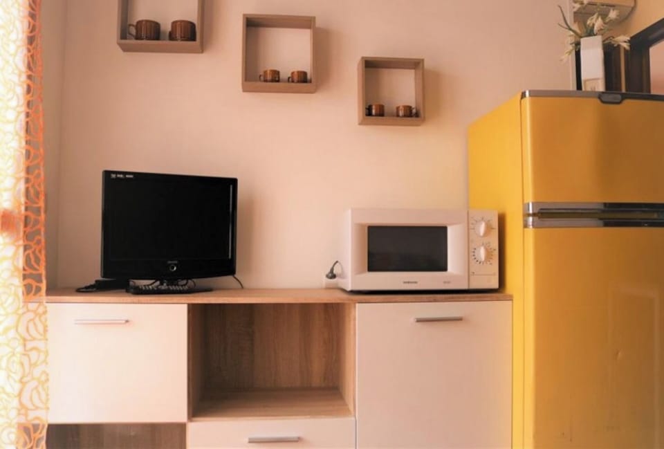 Apartment, 2 Bedrooms, Balcony, City View | Lounge