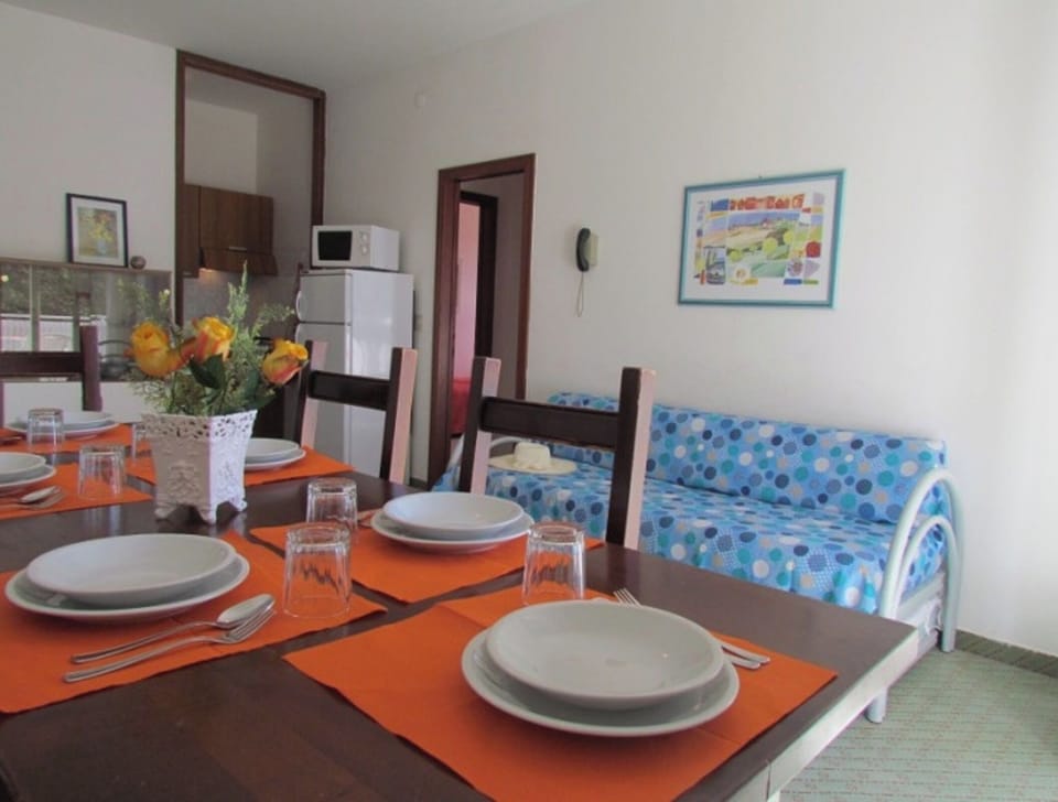 Apartment, 2 Bedrooms, Balcony | 3 bedrooms, WiFi, bed sheets