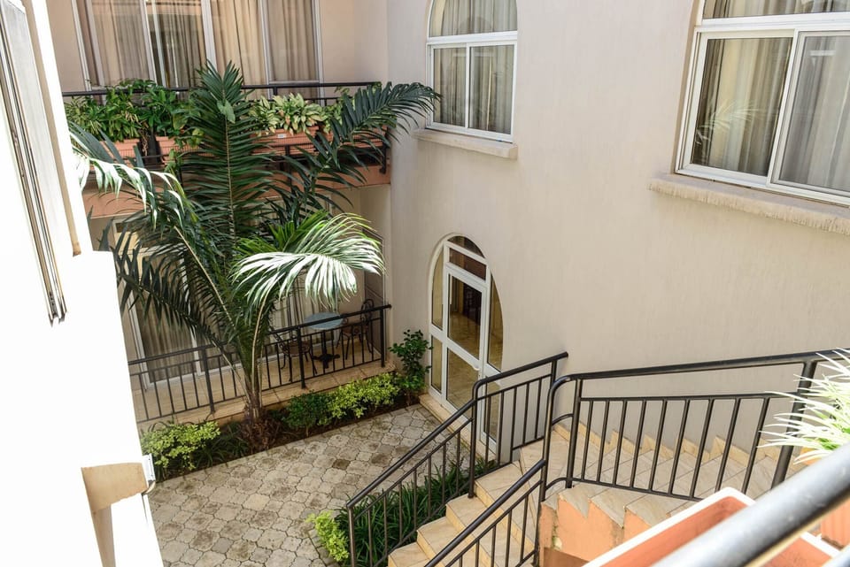 Room, 1 Bedroom, Accessible, Smoking | Hallway