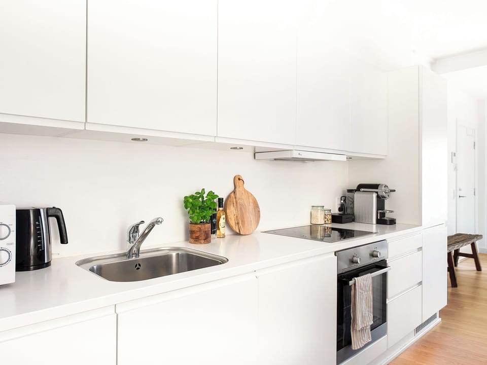 Apartment, 3 Bedrooms, Balcony, City View | Interior