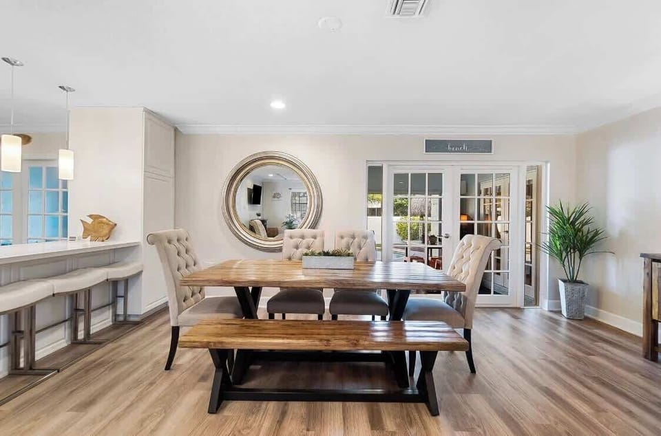spectacular dining area open to kitchen and living room