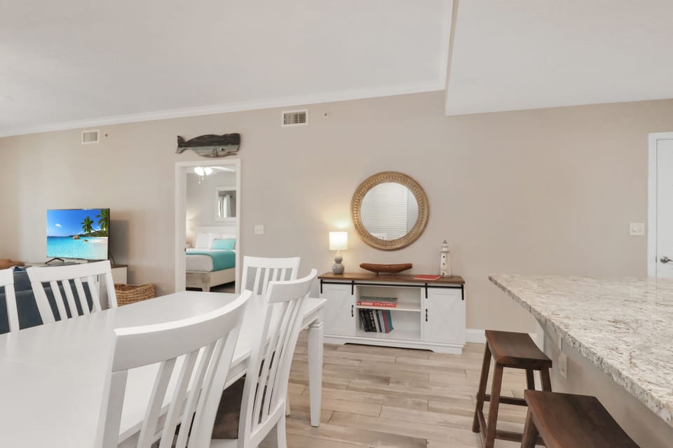 Dining Area and Bar Seating