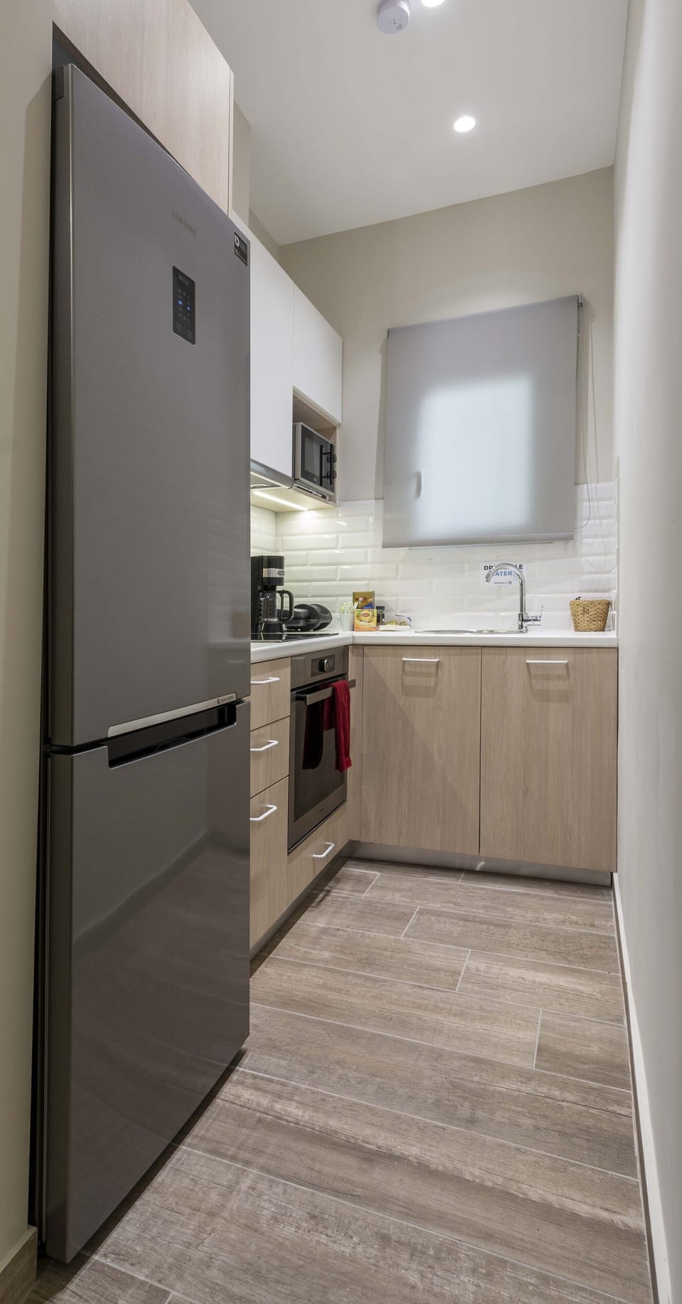 Exclusive Apartment, 4 Bedrooms, Non Smoking, Patio | Private kitchen | Fridge, microwave, oven, stovetop