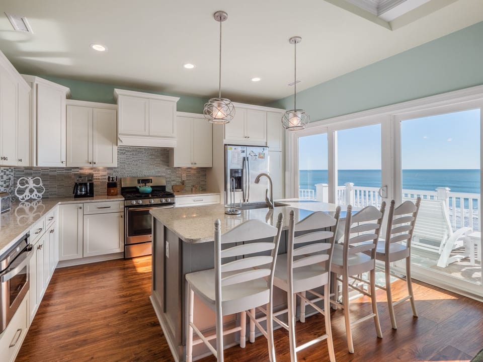 Fully Equipped Kitchen with Stainless Steel Appliances