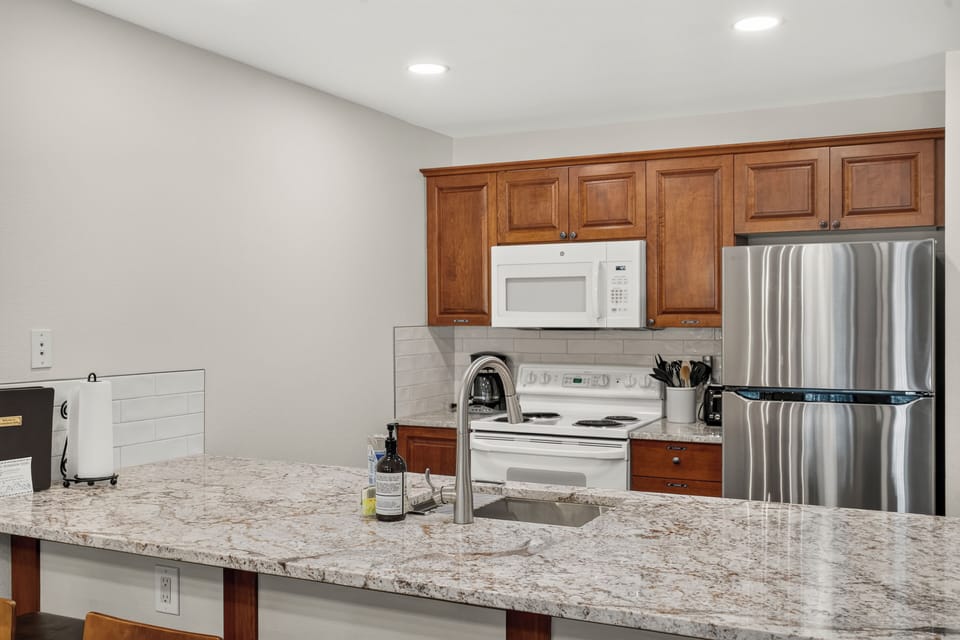 Kitchen Counter with Seating