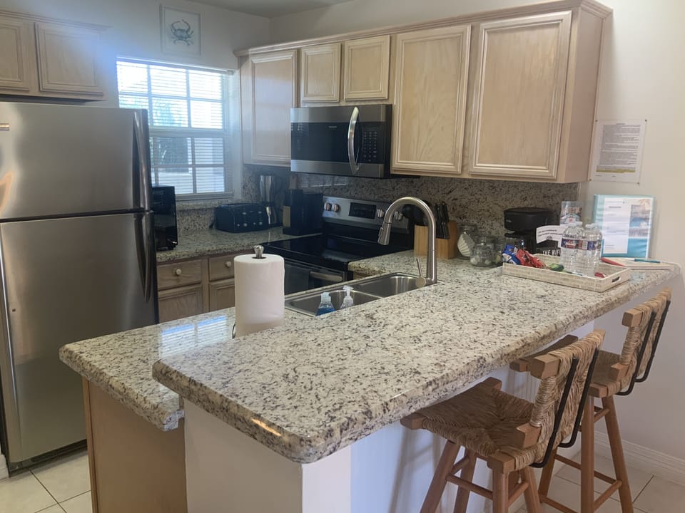 Full Kitchen