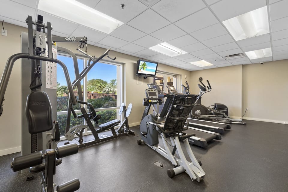 7708 Luau - all you could need for your workout