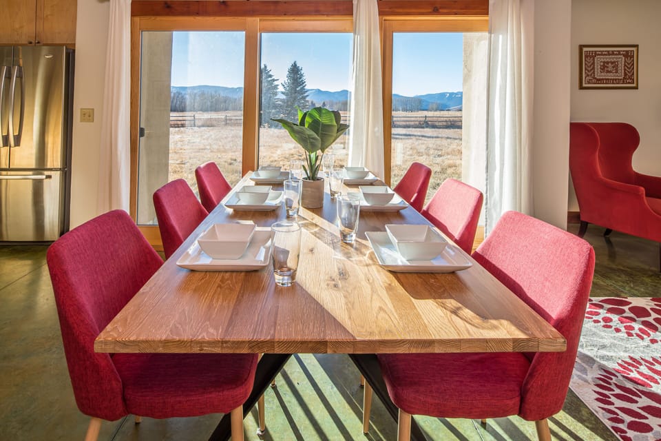 Serve up a delicious dinner | Main Level
