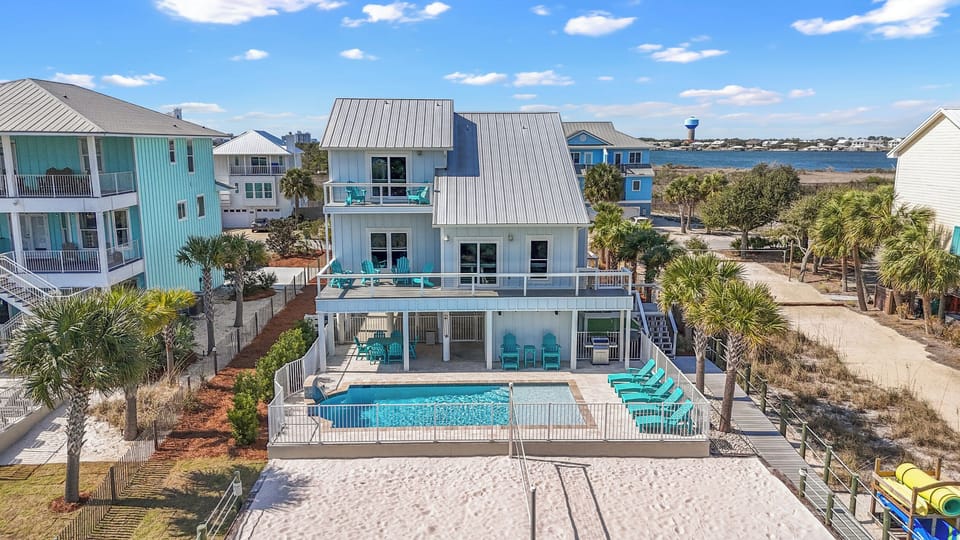 Castaway Cottage!