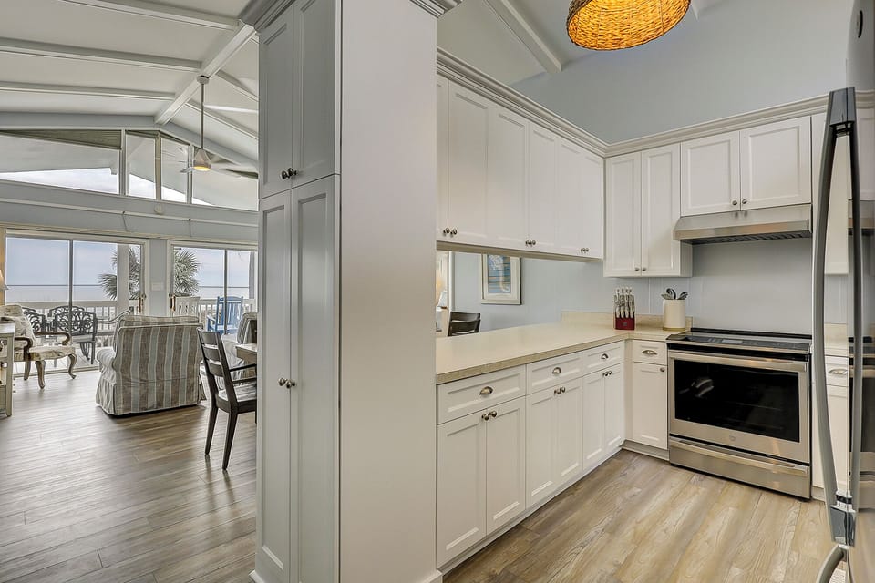 99 Dune Lane - Kitchen