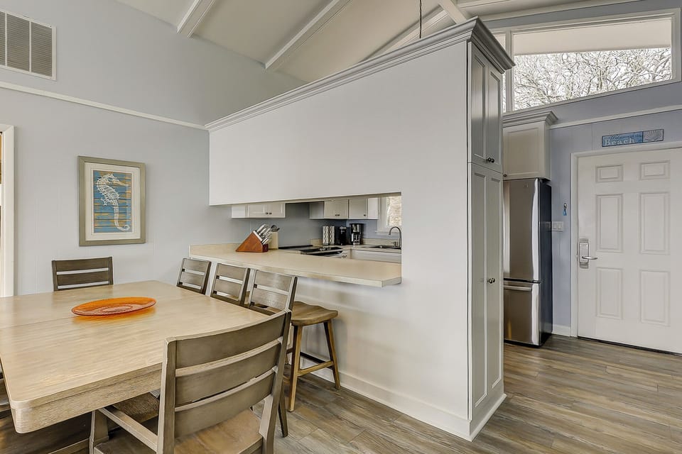 99 Dune Lane - Dining Area