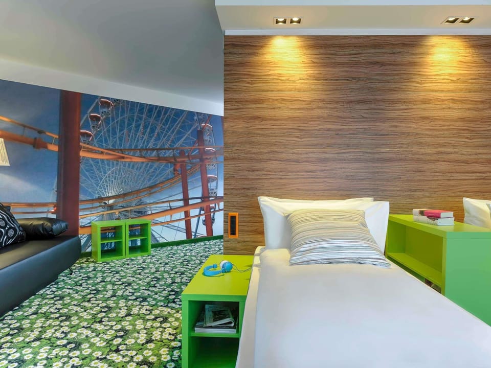 Superior Double Room | Hypo-allergenic bedding, in-room safe, desk, laptop workspace