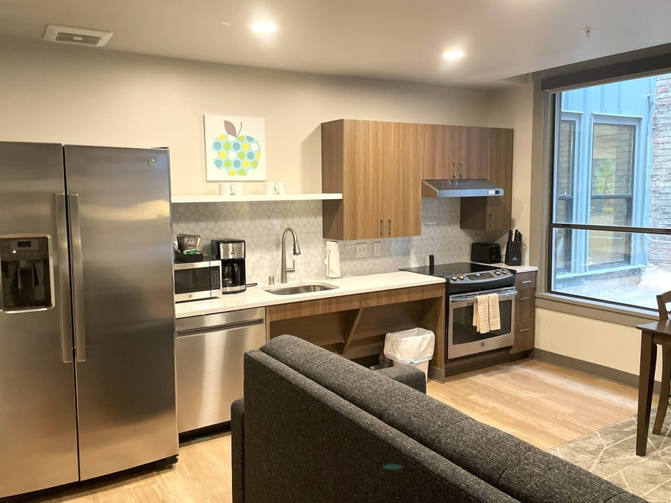 Kitchen in Apt. 208