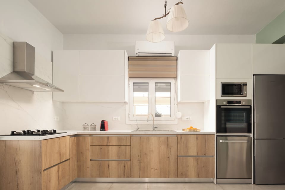 The Ground Floor fully equipped kitchen awaits you for culinary wonders.