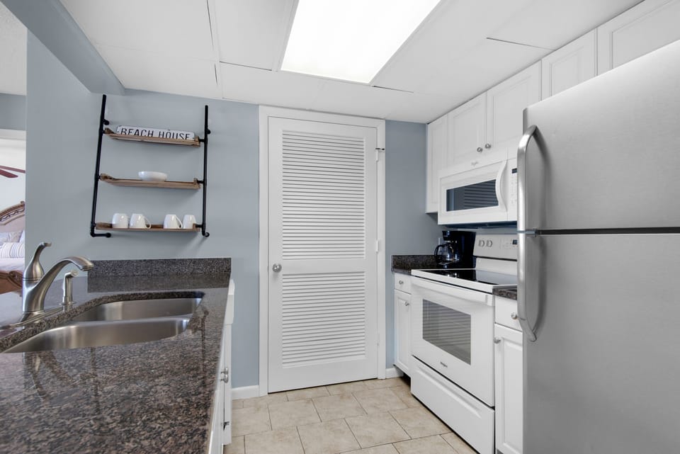 Kitchen has everything your chef needs