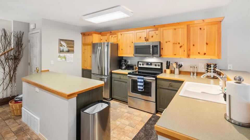Open concept fully stocked kitchen